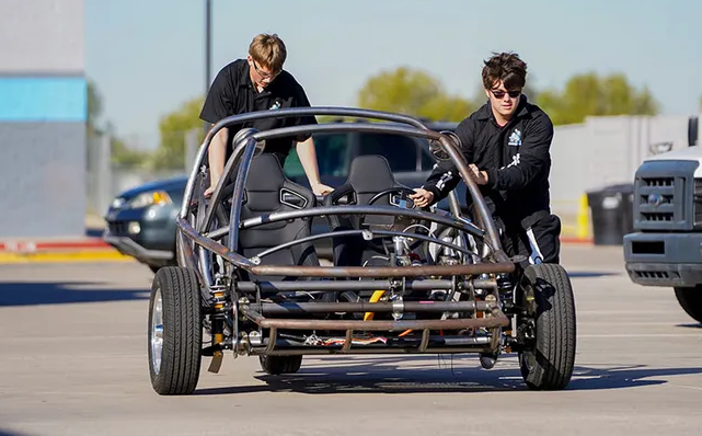  CHS EV Car 